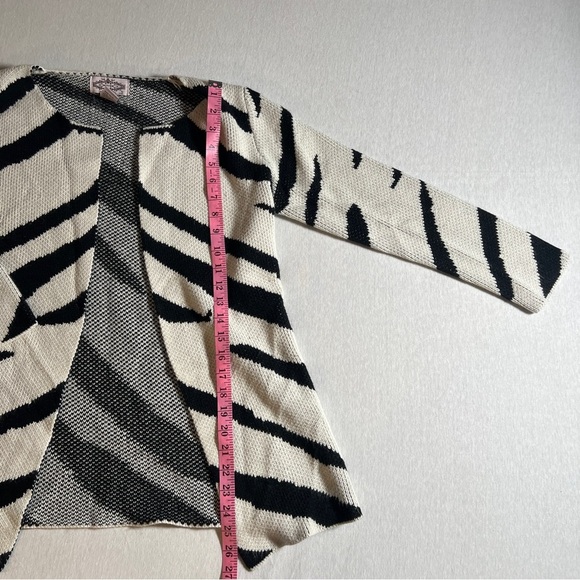 Anthropologie Oliver by Escio Zebra Print Sweater in Black + White Size Small - Picture 3 of 8